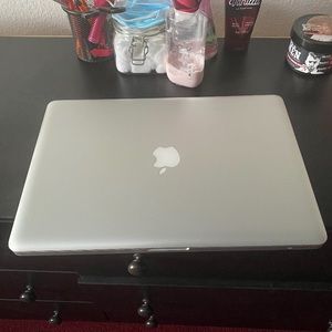 Macbook Pro Mid 2012 7i 750g in Salinas $600 “BOF”